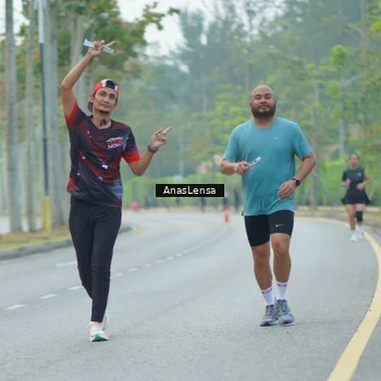 Runner Photo 8210047