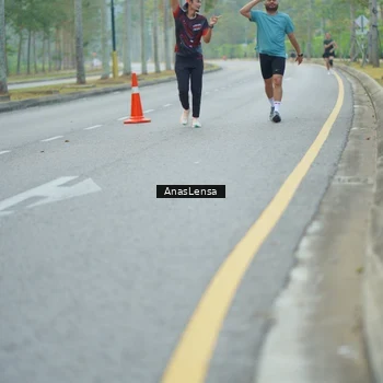 Runner Photo 8210065