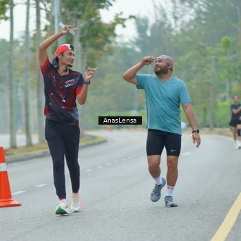 Runner Photo 8210069
