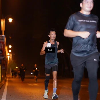 Runner Photo 8210102
