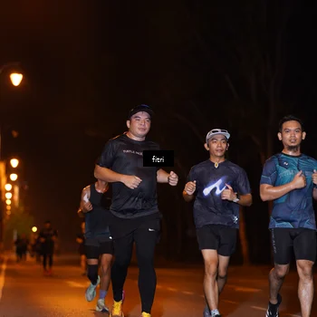 Runner Photo 8210103