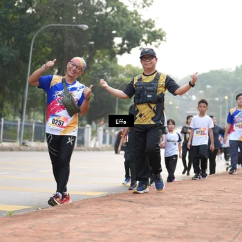 Runner Photo 8210104