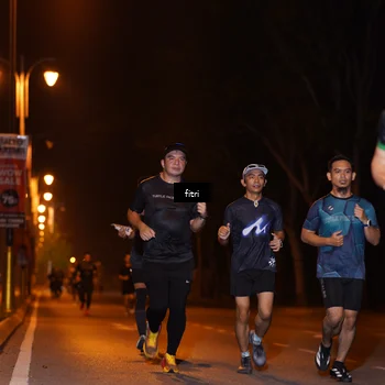 Runner Photo 8210108