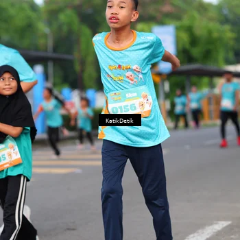 Runner Photo 8210183