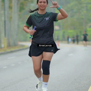 Runner Photo 8210242