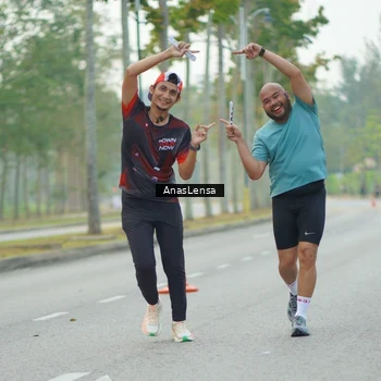Runner Photo 8210243