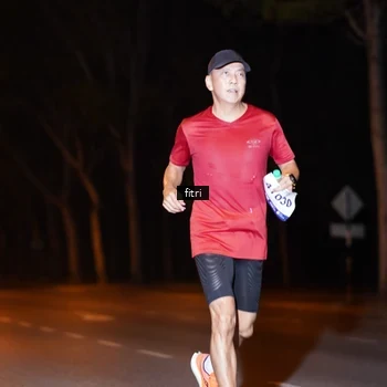 Runner Photo 8210296