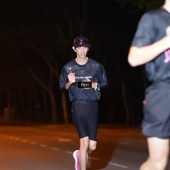 Runner Photo 8210330