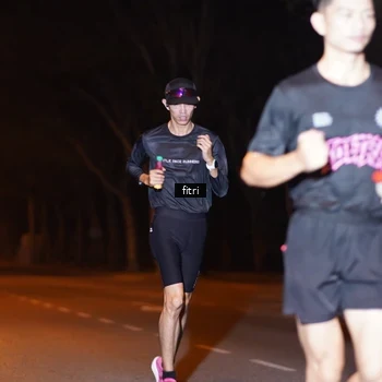 Runner Photo 8210335