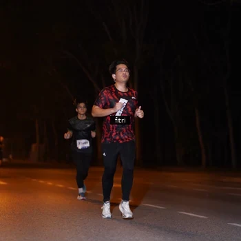 Runner Photo 8210525