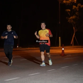 Runner Photo 8210571