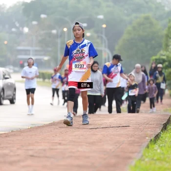 Runner Photo 8210579