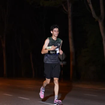 Runner Photo 8210589