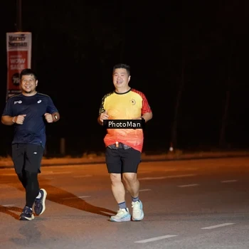 Runner Photo 8210595