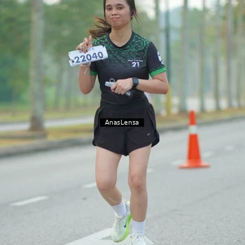 Runner Photo 8210619