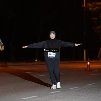 Runner Photo 8210659