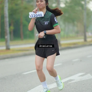 Runner Photo 8210676