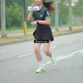 Runner Photo 8210691