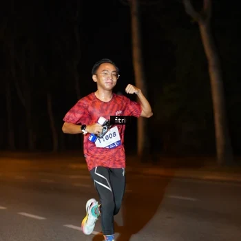 Runner Photo 8210810