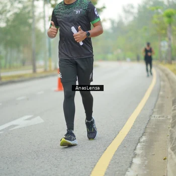 Runner Photo 8210834