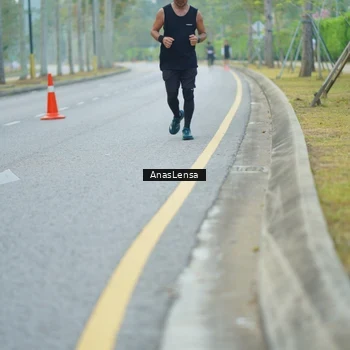 Runner Photo 8210875