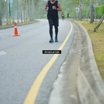 Runner Photo 8210876