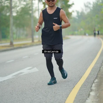 Runner Photo 8210940