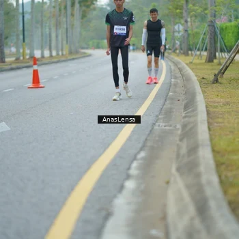 Runner Photo 8210990