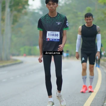 Runner Photo 8210997