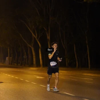 Runner Photo 8211000