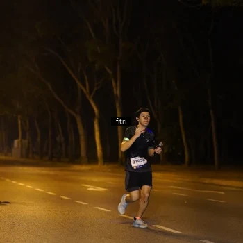Runner Photo 8211005
