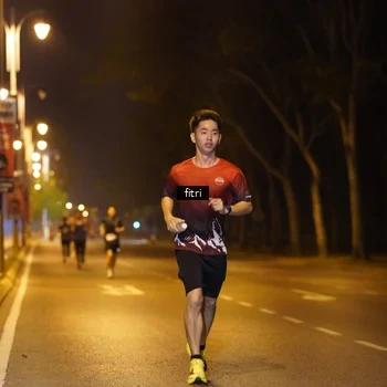 Runner Photo 8211015
