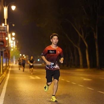 Runner Photo 8211018