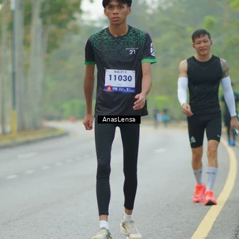 Runner Photo 8211032