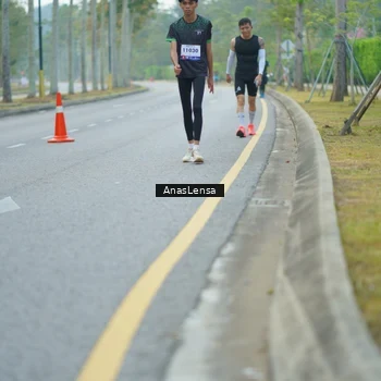 Runner Photo 8211036