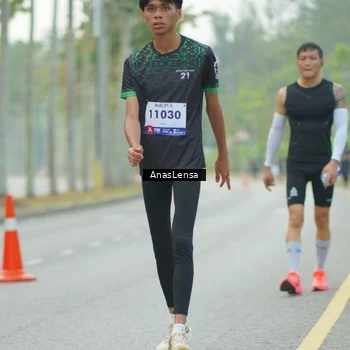 Runner Photo 8211040