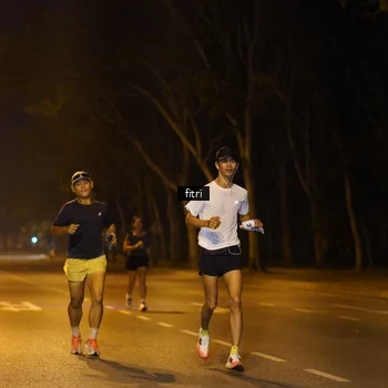 Runner Photo 8211104