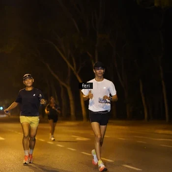 Runner Photo 8211153