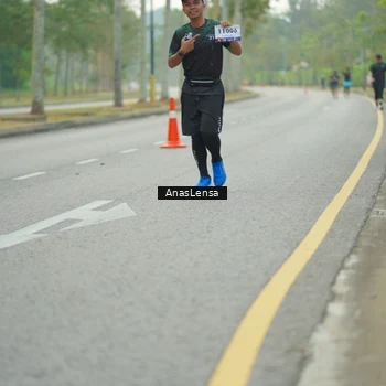 Runner Photo 8211436