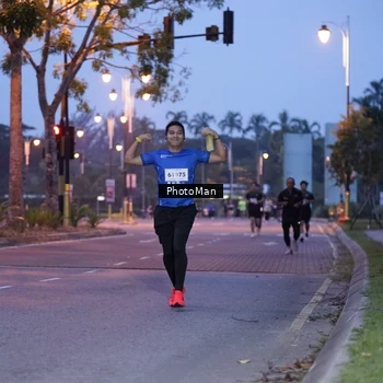 Runner Photo 8211463