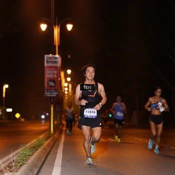 Runner Photo 8211533