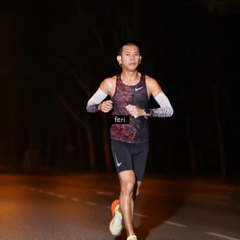 Runner Photo 8211574
