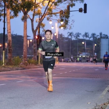 Runner Photo 8211638