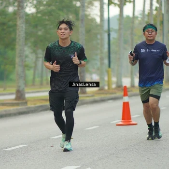 Runner Photo 8211665