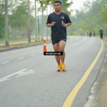 Runner Photo 8211859