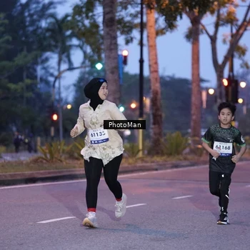 Runner Photo 8211875