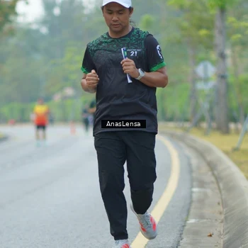Runner Photo 8211896