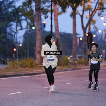 Runner Photo 8211899