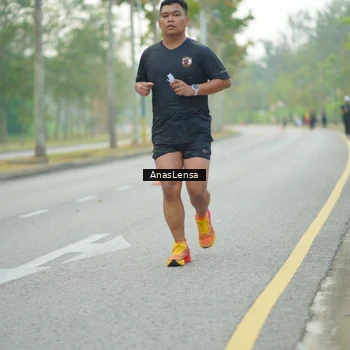 Runner Photo 8211900
