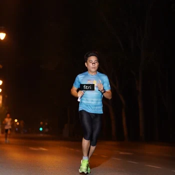 Runner Photo 8212000